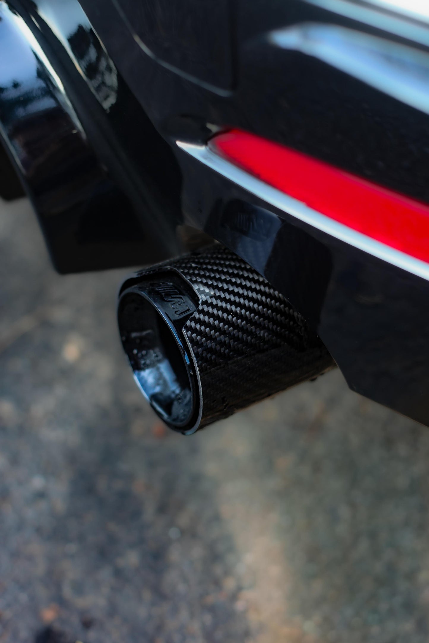MP Carbon Exhaust Tip Black 70mm inlet