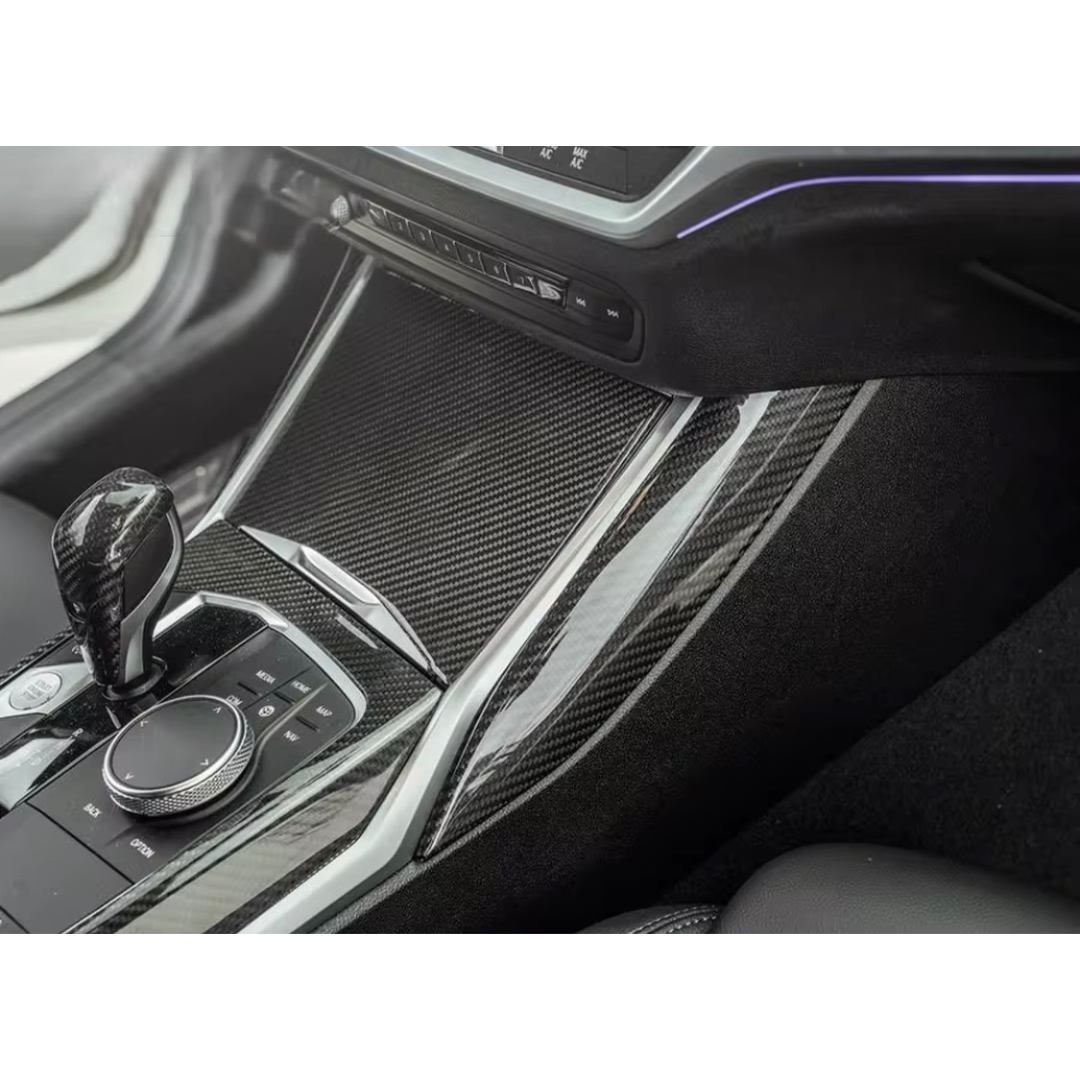 G Series Carbon interior trims