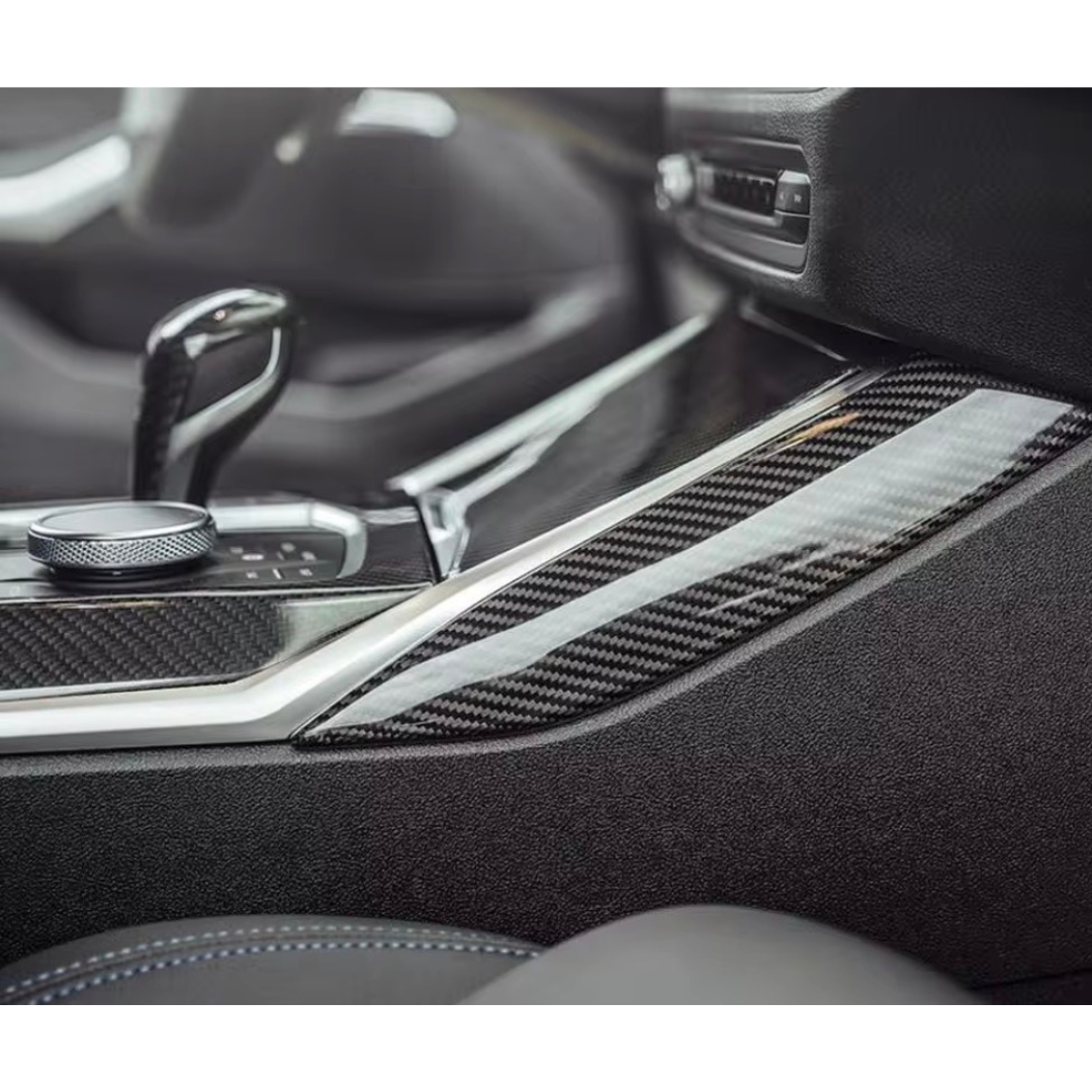 G Series Carbon interior trims