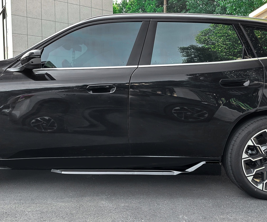 G45 side skirts